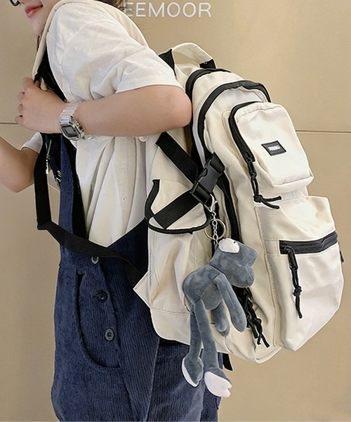 SEU(エスイーユー)の「【2WAY仕様】撥水加工×軽量0.54kg 多収納2層式PC対応ユニセックスバックパック(バックパック/リュック・レディース・ホワイト/ブラック・フリー)」の14枚目の写真