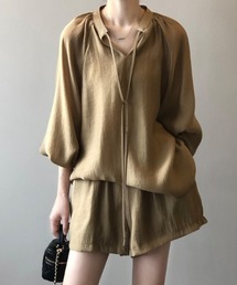 リボンVネックトップスショートパンツセットアップ