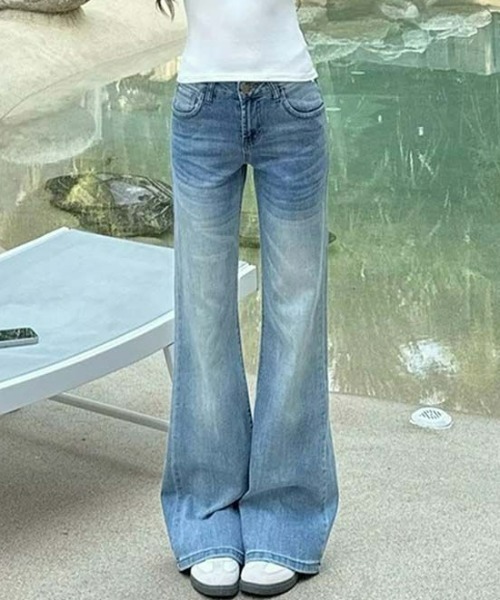 REBALANCE(リバランス)の「フレアデニムパンツ(デニムパンツ・レディース・A・SMALL/MEDIUM/LARGE)」の3枚目の写真