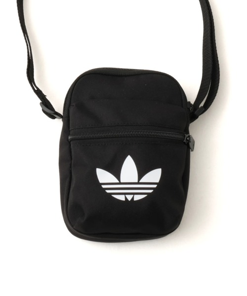 adidas(アディダス)の「adidas ADICOLOR CLASSIC FESTIVAL BAG / アディダス アディカラー クラシック フェスティバル バッグ(ショルダーバッグ・メンズ・ブラック・ONE SIZE)」の2枚目の写真