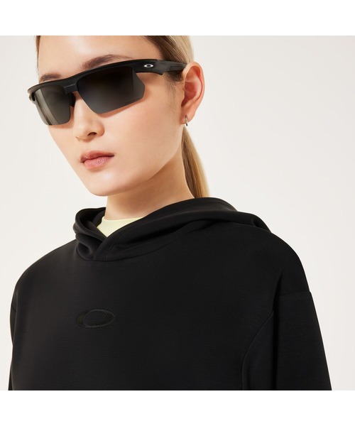 OAKLEY(オークリー)の「オークリー RADIANT QD FLEECE HOODIE 9.0/フーディー/スポーツ・トレーニング/UPF50+/OAKLEY(パーカー・レディース・ライトグレー/ブラック・L/XS/S/M)」の7枚目の写真