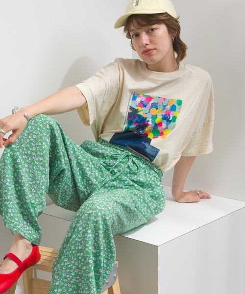 Figgle（フィグル）の「カラフル リゾート フォト TEE（Tシャツ/カットソー・レディース・ベージュ/オフホワイト・FREE）」の9枚目の写真