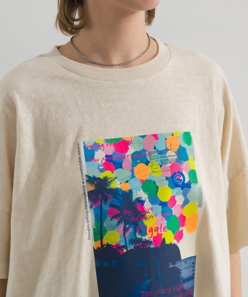 Figgle（フィグル）の「カラフル リゾート フォト TEE（Tシャツ/カットソー・レディース・ベージュ/オフホワイト・FREE）」の17枚目の写真