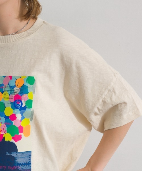 Figgle（フィグル）の「カラフル リゾート フォト TEE（Tシャツ/カットソー・レディース・ベージュ/オフホワイト・FREE）」の18枚目の写真
