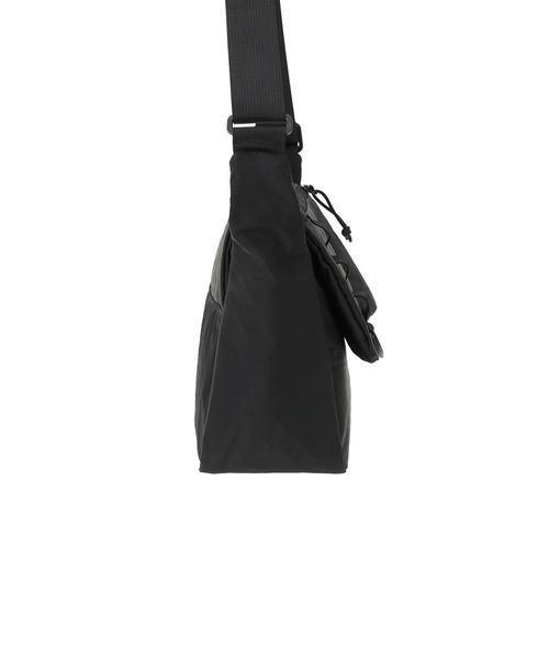 Manhattan Portage(マンハッタンポーテージ)の「ICAMP ASTOR SHOULDER BAG CORDURA GRINZA IRONWOOD(ショルダーバッグ・メンズ・ブラック・SMALL)」の7枚目の写真