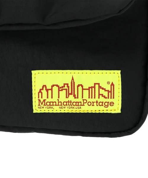 Manhattan Portage(マンハッタンポーテージ)の「ICAMP ASTOR SHOULDER BAG CORDURA GRINZA IRONWOOD(ショルダーバッグ・メンズ・ブラック・SMALL)」の16枚目の写真