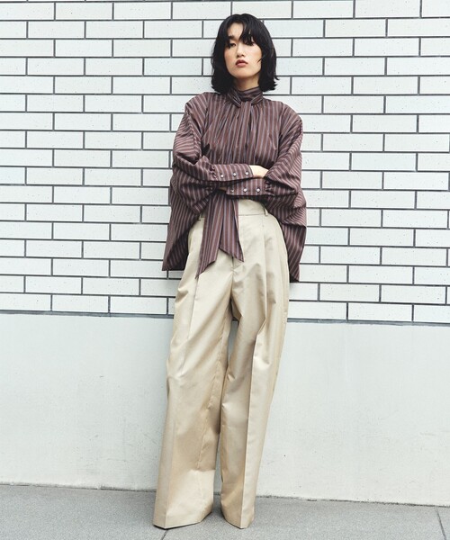 uncrave(アンクレイヴ)の「ブロードクロス ドルマンシャツ(シャツ/ブラウス・レディース・ブラウン系5/ホワイト系・F)」の4枚目の写真