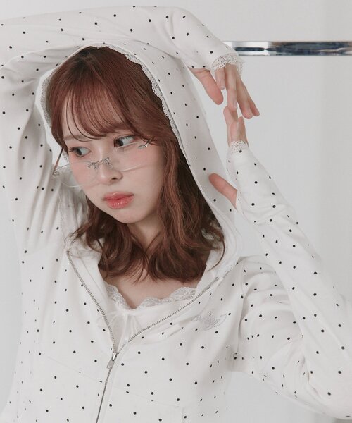 OLIVE des OLIVE(オリーブデオリーブ)の「【紫外線遮蔽率90%以上】UVパーカー(パーカー・レディース・オフホワイト/ブラック/ホワイト/ピンク・FREE)」の21枚目の写真