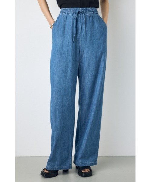 AZUL by moussy(アズールバイマウジー)の「【セットアップ対応】【身長/骨格別着用画像あり】ライトオンスデニムイージーパンツ(デニムパンツ・レディース・オフホワイト/ワンウォッシュ/ブルー・MEDIUM/SMALL)」の3枚目の写真