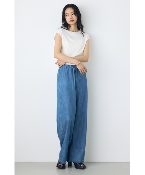 AZUL by moussy(アズールバイマウジー)の「【セットアップ対応】【身長/骨格別着用画像あり】ライトオンスデニムイージーパンツ(デニムパンツ・レディース・オフホワイト/ワンウォッシュ/ブルー・MEDIUM/SMALL)」の20枚目の写真