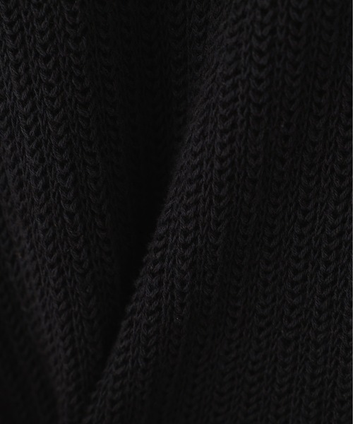 MHL.(エムエイチエル)の「IRREGULAR RIB COTTON LINEN(カーディガン/ボレロ・レディース・ブラック/オフホワイト・2)」の5枚目の写真