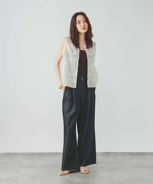 GLOBAL WORK(グローバルワーク)の「パネルレース刺繍ベスト/797539(ベスト・レディース・オフホワイト/ブラック・MEDIUM/LARGE)」の4枚目の写真