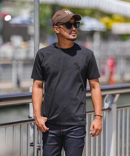 adamsJUGGLER(アダムスジャグラー)の「RTEG P/T EMティー(Tシャツ/カットソー・メンズ・ブラック/グリーン/レッド/アイボリー・XXL/S/L/M/XL)」の1枚目の写真