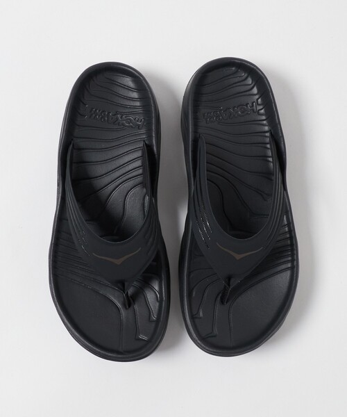 HOKA(ホカ)の「<HOKA>オラ リカバリー フリップ サンダル(サンダル・メンズ・ブラック・28cm/27cm/29cm/25cm/26cm)」の3枚目の写真
