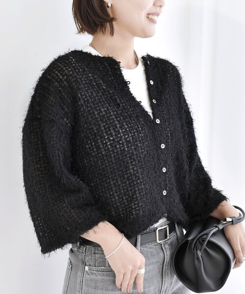 SHIPS(シップス)の「〈手洗い可能〉フェザー メッシュ 前後 2WAY 裾 ドロスト ブラウス(シャツ/ブラウス・レディース・ナチュラル/ブラック・ONE SIZE)」の13枚目の写真