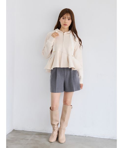 CELFORD（セルフォード）の「【セットアップ対応】ベルト付きタックショートパンツ（その他パンツ・レディース・グレー/ブラウン/ベージュ/ブラック・36/38）」の11枚目の写真