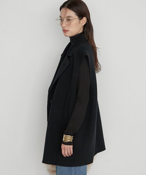 LOUNGEDRESS(ラウンジドレス)の「《羽織るだけでこなれ見え》リバージレミドルコート(ベスト・レディース・ブラウン/ベージュ/ブラック・FREE)」の10枚目の写真