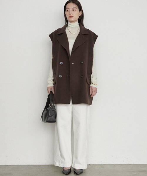 LOUNGEDRESS(ラウンジドレス)の「《羽織るだけでこなれ見え》リバージレミドルコート(ベスト・レディース・ブラウン/ベージュ/ブラック・FREE)」の12枚目の写真