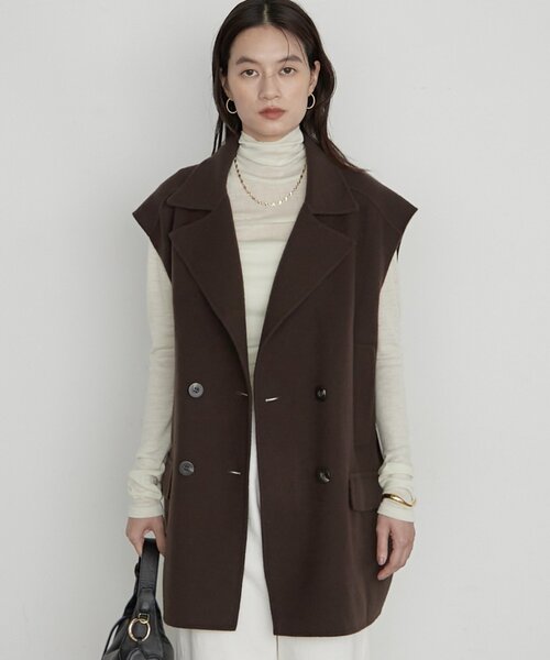 LOUNGEDRESS(ラウンジドレス)の「《羽織るだけでこなれ見え》リバージレミドルコート(ベスト・レディース・ブラウン/ベージュ/ブラック・FREE)」の17枚目の写真