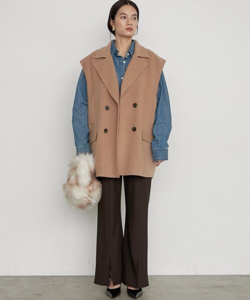 LOUNGEDRESS(ラウンジドレス)の「《羽織るだけでこなれ見え》リバージレミドルコート(ベスト・レディース・ブラウン/ベージュ/ブラック・FREE)」の21枚目の写真
