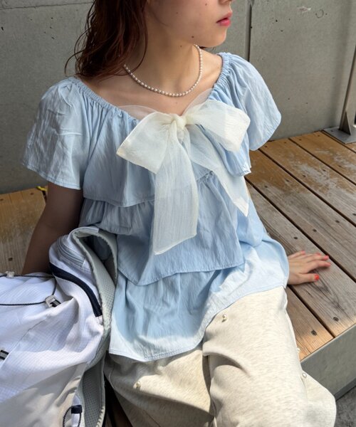 w closet（ダブルクローゼット）の「2WAYリボンブラウス（シャツ/ブラウス・レディース・オフホワイト/サックスブルー/ホワイト系その他/ブラック系その他・FREE）」の10枚目の写真