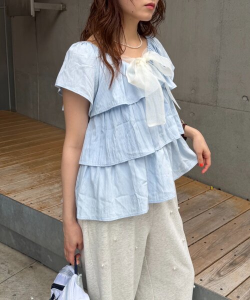 w closet（ダブルクローゼット）の「2WAYリボンブラウス（シャツ/ブラウス・レディース・オフホワイト/サックスブルー/ホワイト系その他/ブラック系その他・FREE）」の13枚目の写真