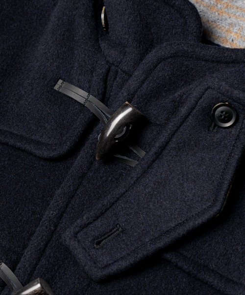 EDINBURGH CLUB（エディンバラクラブ）の「[London Tradition x  Edinburgh Club] ERICA MENS DUFFLE COAT [NAVY]（チェスターコート・メンズ・ネイビー・X-LARGE/LARGE/MEDIUM/SMALL）」の9枚目の写真