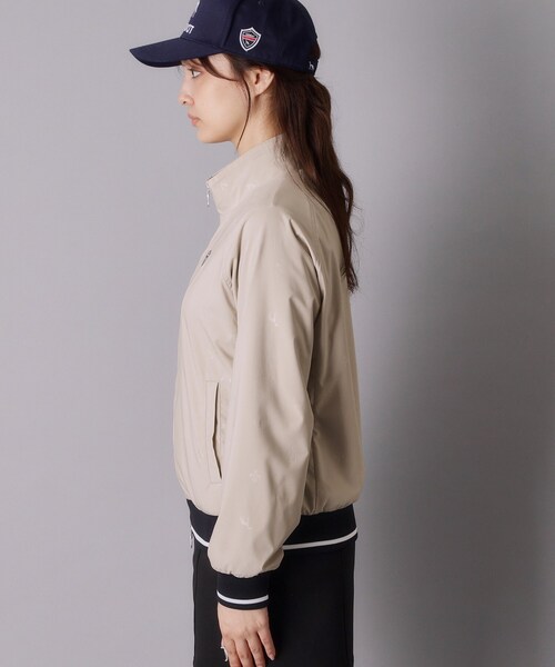 adabat(アダバット)の「【ADABAT NAVY】モノグラムエンボスジップブルゾン(ブルゾン・レディース・ベージュ/ネイビー・38/42/40)」の12枚目の写真