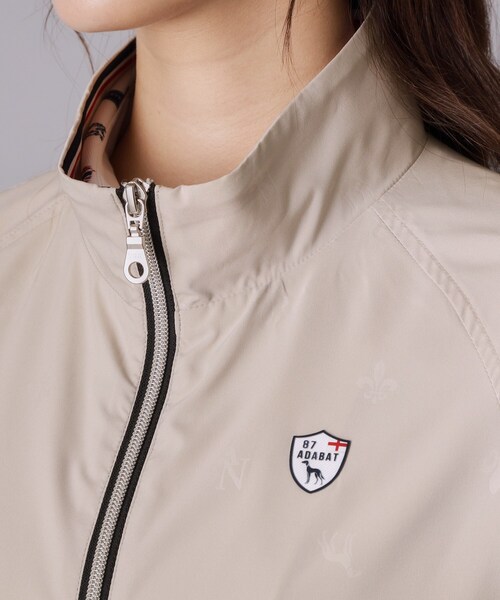 adabat(アダバット)の「【ADABAT NAVY】モノグラムエンボスジップブルゾン(ブルゾン・レディース・ベージュ/ネイビー・38/42/40)」の14枚目の写真