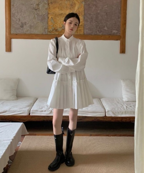 SHERU(シェル)の「裾プリーツ ノーカラーペプラムボリュームスリーブワンピース(シャツワンピース・レディース・ホワイト・M)」の16枚目の写真