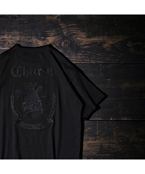Sakka(サッカ)の「ハッピーアワー刺繍 Tシャツ(Tシャツ/カットソー・メンズ・ホワイト/ブラック/ホワイト系/ブラック系・LARGE/X-LARGE/MEDIUM)」の1枚目の写真