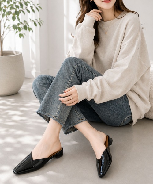 Dewlily(デューリリー)の「足元をすっきり上品に見せる ポインテッドトゥミュールサンダル(パンプス・レディース・イエロー/ブラック/ワイン/ベージュ・36/37/38/39/40)」の5枚目の写真