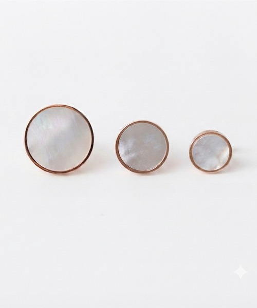 CERCA（チェルカ）の「SARINOHANA/サークルシェルピアス/サージカルステンレス（ピアス（両耳用）・レディース・ピンクゴールド・SMALL/LARGE/MEDIUM）」の9枚目の写真