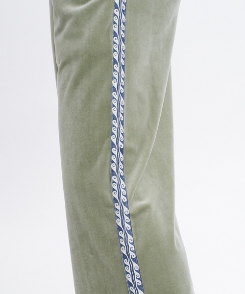 BILLABONG(ビラボン)の「BILLABONG ウィメンズ SURF CAMP PALM 73 LONG PANTS ロングパンツ 【2026年秋冬モデル】/ビラボンベロアワイドパンツ(セットアップ対応可)(その他パンツ・レディース・エメラルド/ブルー系その他/アイボリー・LARGE/MEDIUM)」の8枚目の写真