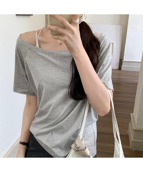 Carpe Diem(カルペディエム)の「シンプル オフショルダーTシャツ(Tシャツ/カットソー・レディース・ブラック/イエロー/ライトブルー/ホワイト/ネイビー・FREE)」の12枚目の写真