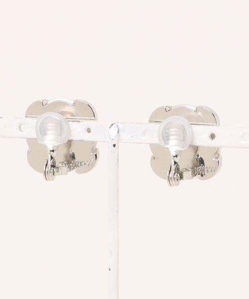 IRIS47(イリスフォーセブン)の「【IRIS 47】contour earring M/コントアー イヤリング M パール(イヤリング・レディース・シルバー/ゴールド・M)」の10枚目の写真