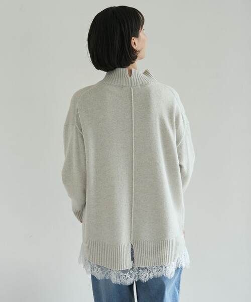 UNFILO(アンフィーロ)の「【一枚着でもインナーにも使える】レースコンビ カットソー(Tシャツ/カットソー・レディース・ブラック系1/ホワイト系/ブラック系・X-LARGE/XX-LARGE)」の7枚目の写真