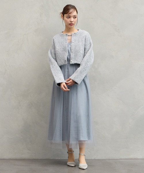 AIMER(エメ)の「アシンメトリーモチーフレースチュールパフスリーブパーティードレス(ドレス・レディース・ブルーグレー/ピンクベージュ/ダークグレー・MEDIUM)」の6枚目の写真