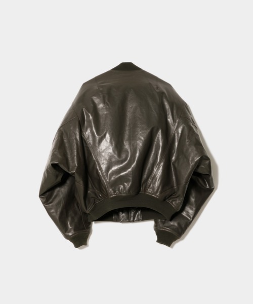 beautiful people(ビューティフルピープル)の「light lamb leather fan shape MA-1 blouson(MA-1・レディース・ブラック・36/38/40)」の3枚目の写真
