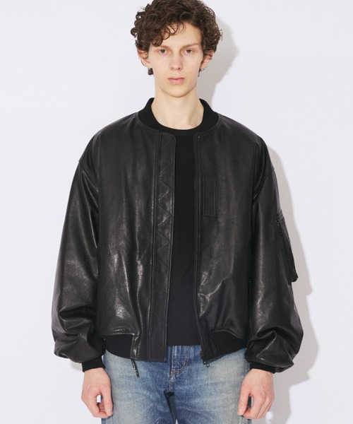 beautiful people(ビューティフルピープル)の「light lamb leather fan shape MA-1 blouson(MA-1・レディース・ブラック・36/38/40)」の4枚目の写真