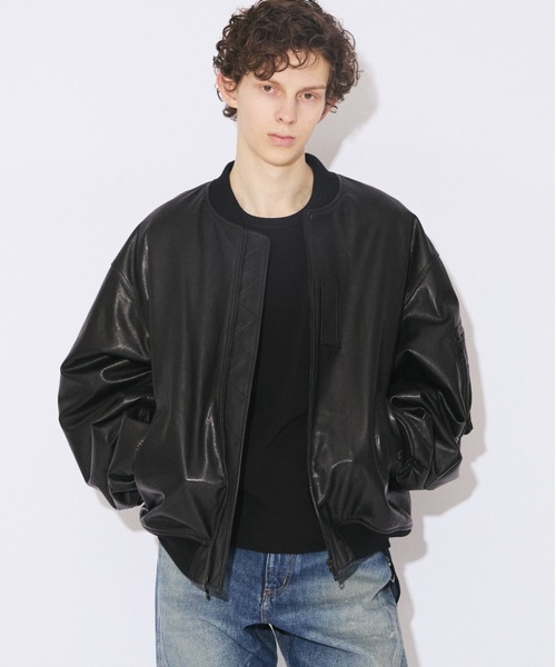 beautiful people(ビューティフルピープル)の「light lamb leather fan shape MA-1 blouson(MA-1・レディース・ブラック・36/38/40)」の5枚目の写真