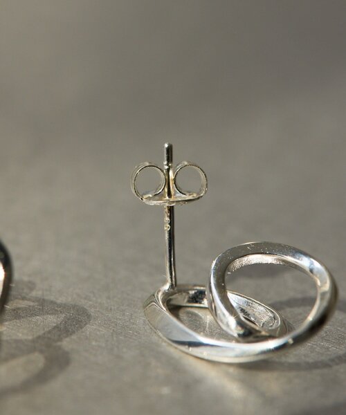 ear PAPILLONNER(イアパピヨネ)の「コネクトピアス《WEB&一部店舗限定/スターリングシルバー使用》(ピアス(両耳用)・レディース・シルバー系その他4・FREE)」の7枚目の写真