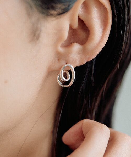ear PAPILLONNER(イアパピヨネ)の「コネクトピアス《WEB&一部店舗限定/スターリングシルバー使用》(ピアス(両耳用)・レディース・シルバー系その他4・FREE)」の3枚目の写真