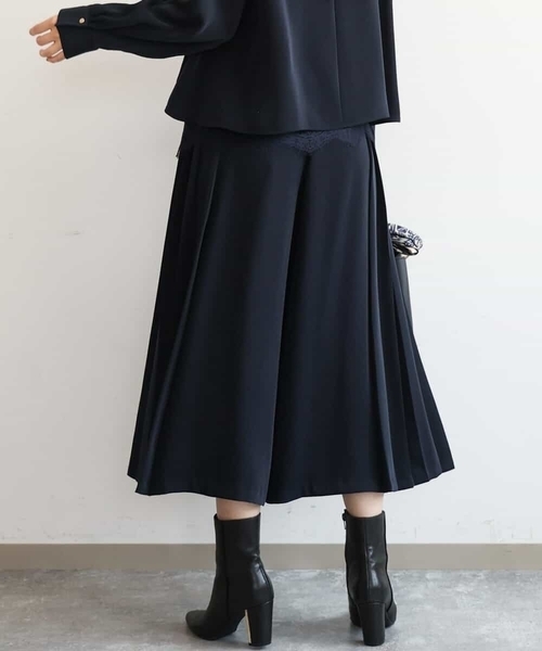 MK MICHEL KLEIN（エムケーミッシェルクラン）の「[撥水/洗える]サイドプリーツツイルワイドパンツ（スラックス・レディース・ネイビー/ブルー・38）」の8枚目の写真