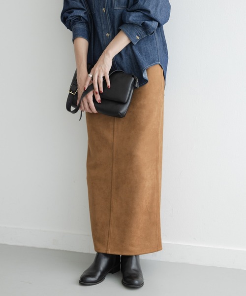 URBAN RESEARCH Sonny Label(アーバンリサーチサニーレーベル)の「ストレッチフェイクスエードスカート(スカート・レディース・キャメル/ブラウン・36/38)」の2枚目の写真