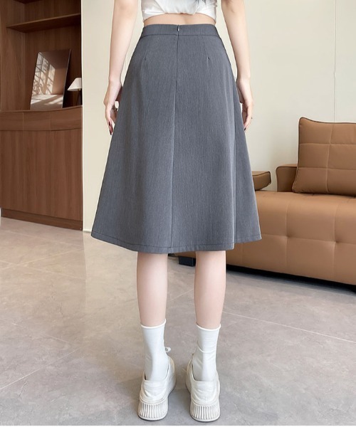 &soiree(アンドソワレ)の「ミドル丈プリーツフレアスカート(スカート・レディース・ブラック/グレー・X-LARGE/LARGE/MEDIUM/SMALL)」の7枚目の写真