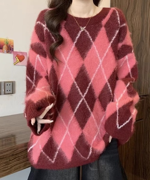 Teem Store(チームストア)の「オーバーサイズ アーガイル柄シャギーニットプルオーバー(ニット/セーター・レディース・ベージュ/グレー/レッド/ピンク・M)」の11枚目の写真