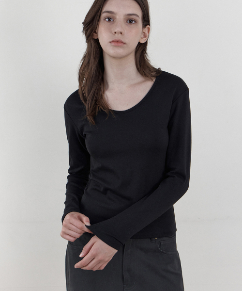 WEDNESDAYOASISFORWOMEN(ウェンズデー オアシス フォー ウーマン)の「ソフトスクープネック長袖Tシャツ_ブラック(WB6TP46)(Tシャツ/カットソー・レディース・ブラック・FREE)」の4枚目の写真