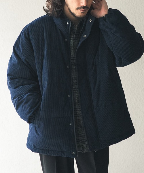 ITEMS URBANRESEARCH(アイテムズ アーバンリサーチ)の「コーデュロイ発熱中綿ハイネックジャケット(ダウンジャケット/コート・メンズ・ネイビー/ブラウン/ブラック・LARGE/MEDIUM)」の3枚目の写真
