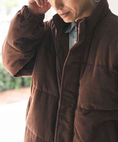 ITEMS URBANRESEARCH(アイテムズ アーバンリサーチ)の「コーデュロイ発熱中綿ハイネックジャケット(ダウンジャケット/コート・メンズ・ネイビー/ブラウン/ブラック・LARGE/MEDIUM)」の2枚目の写真